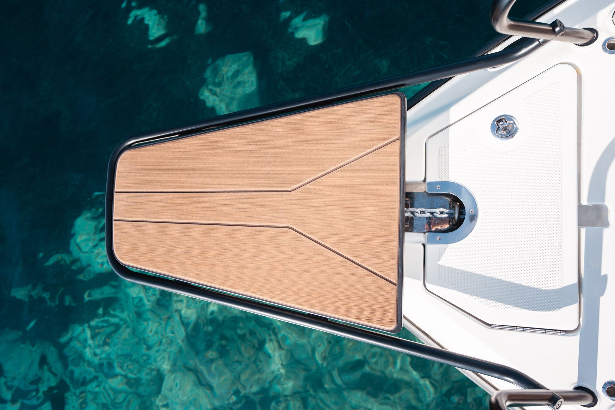 Detail image of the NAVAN C30