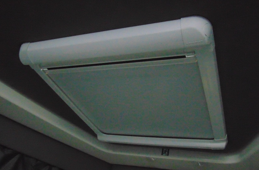 Foredeck Hatch Screen Cover (hatch cover and mosquito net)